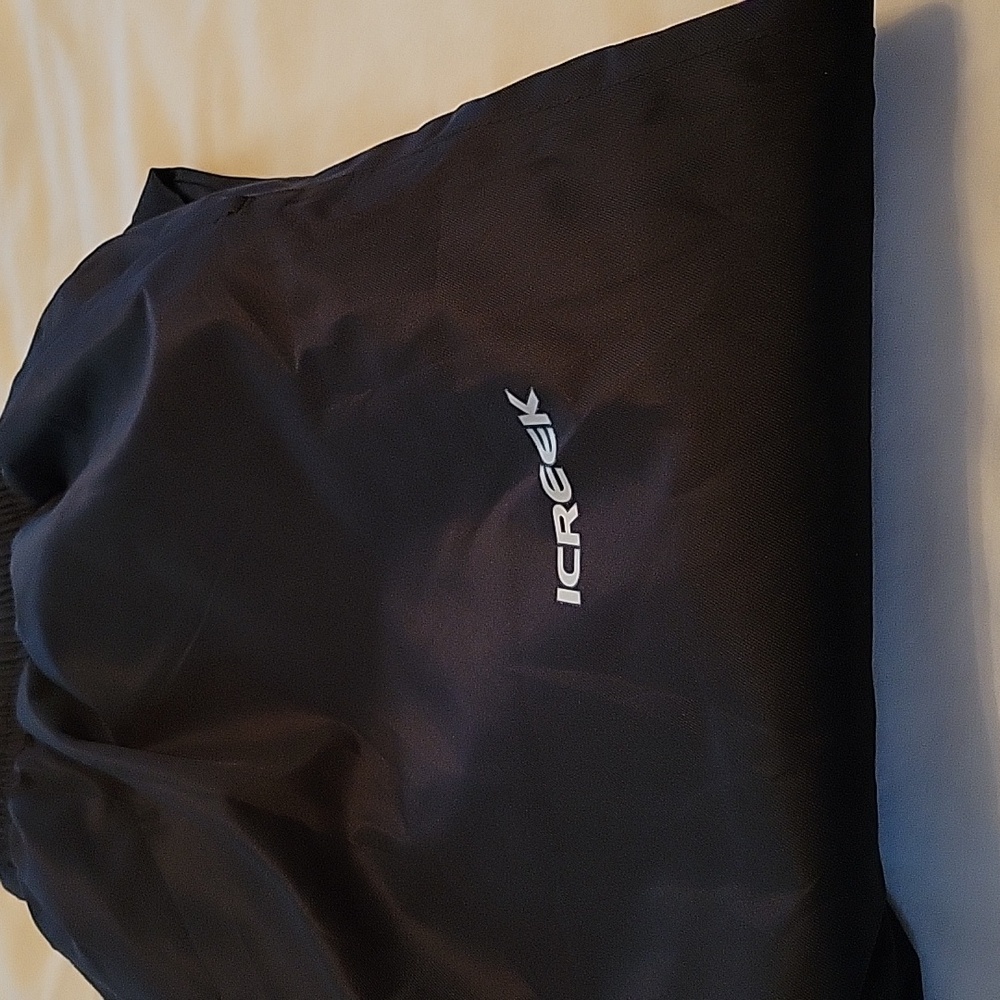 Xl mens rain suit.  Worn once.  Mesh lining.  Coat is pullover with half zipper.